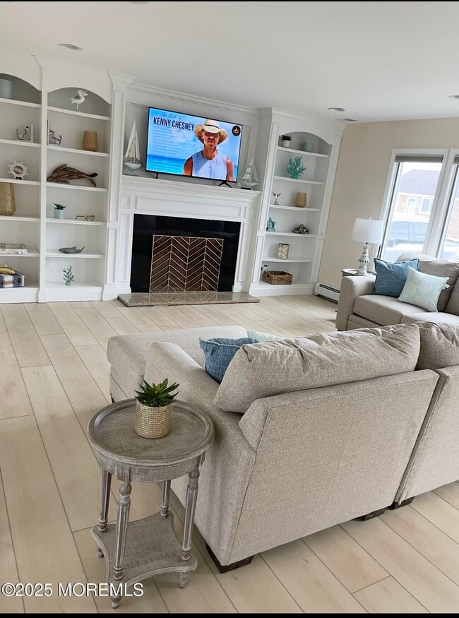 Building Photo - 241 Westmont Ave