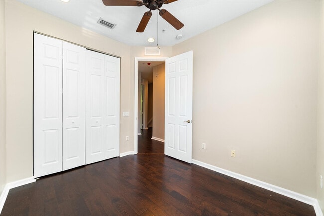 Building Photo - 1323 Vía De Pepi