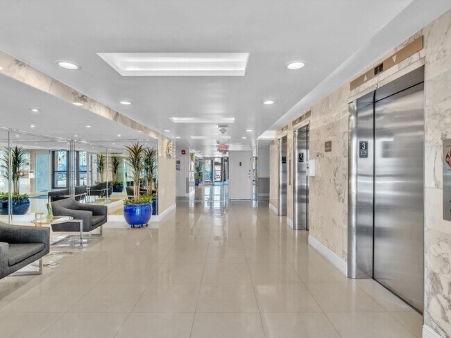Building Photo - 1600 S Ocean Dr