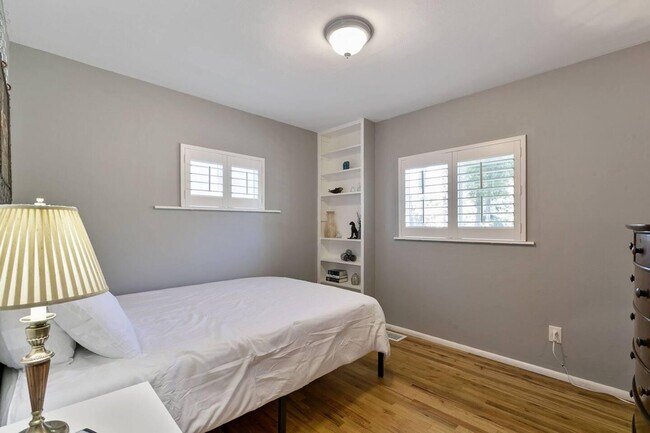 Building Photo - 3296 S Grape St