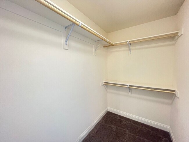 Building Photo - 307 Ninos Dr