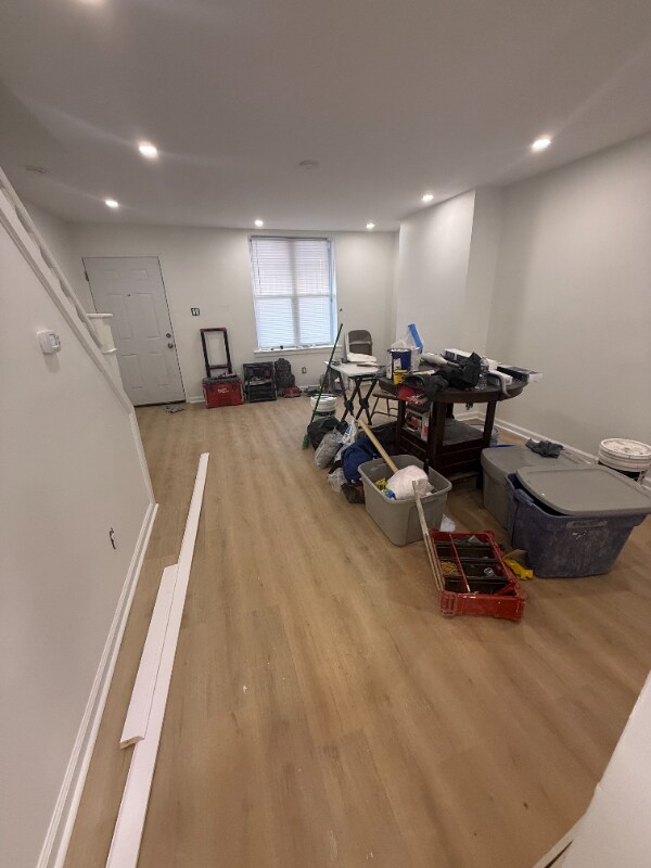 Building Photo - 1413 N Vodges St