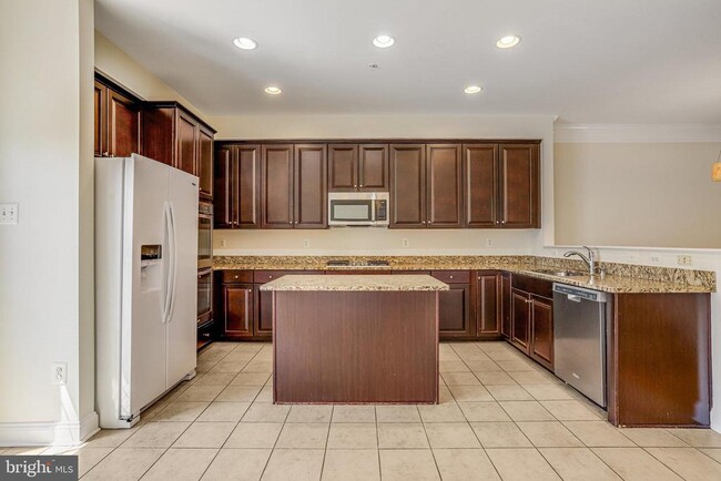 Building Photo - 2607 Egret Way