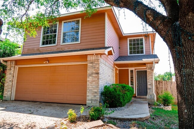 Building Photo - 15224 Sarah's Creek Dr