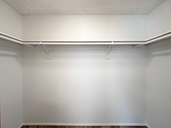 Building Photo - Newly Renovated Single-Family Home in Gresham! 3 Bed/1 Bath w/ Double Car Garage!