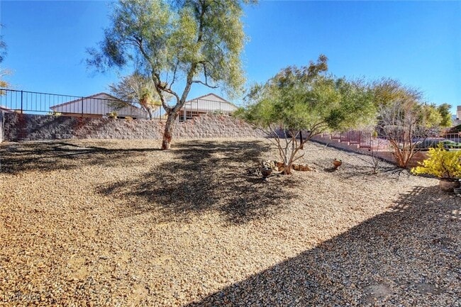 Building Photo - 2320 Meteor Shower St