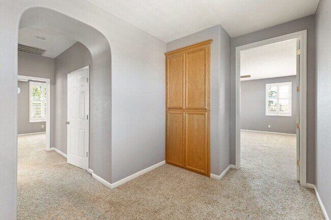 Building Photo - 5816 Amnest Way