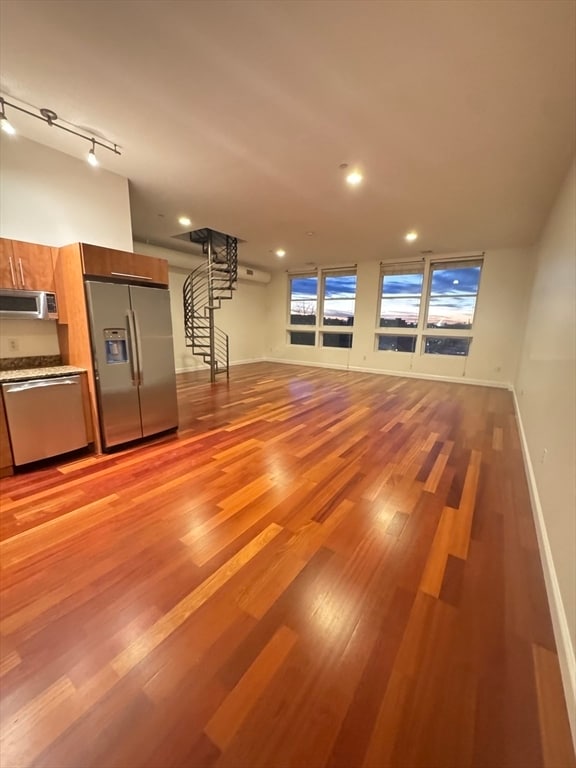 Building Photo - 10 Ocean 4004