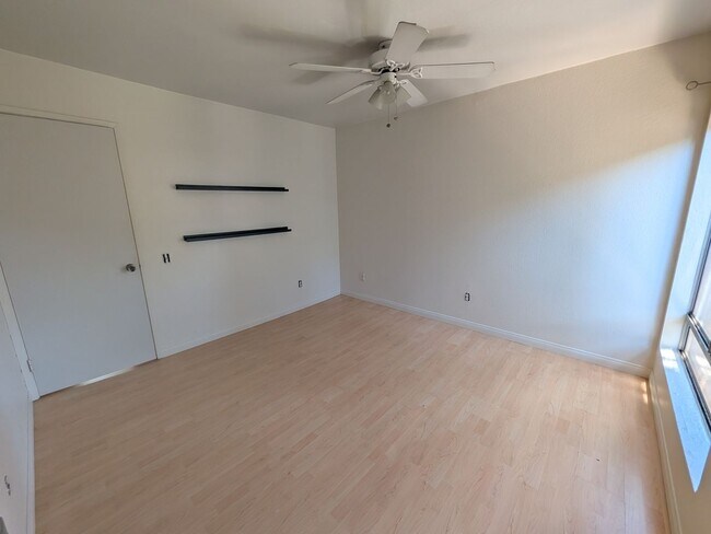 Building Photo - 7930 Mission Center Ct