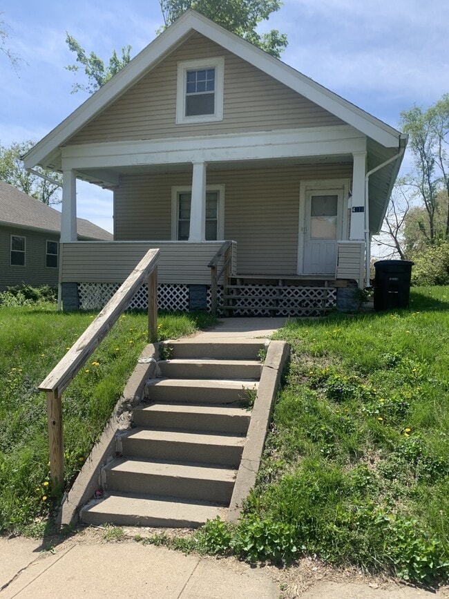 Building Photo - 4211 Grant St