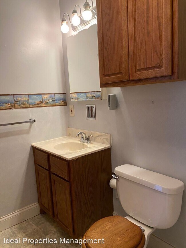 Building Photo - 3 br, 2.5 bath House - 45 Friars