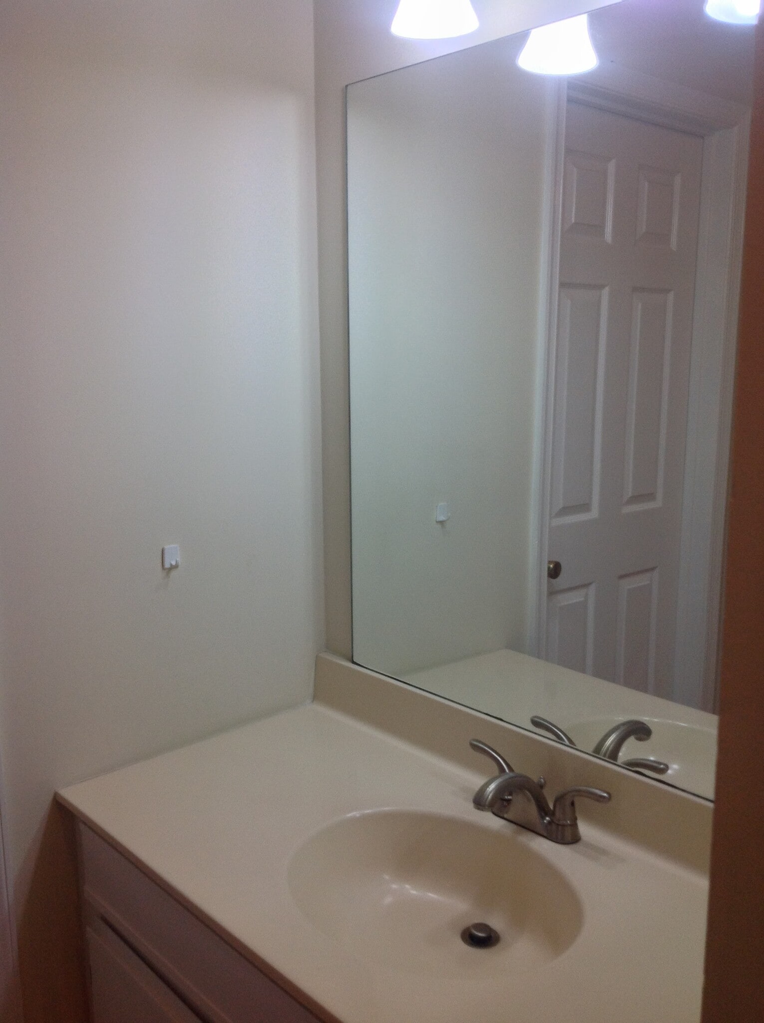Master Vanity - 9560 Cannoneer Ct