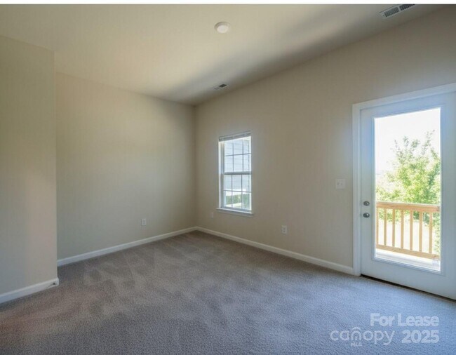 Building Photo - 1057 McAlway Rd