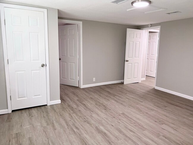 Building Photo - 610 Garrett St