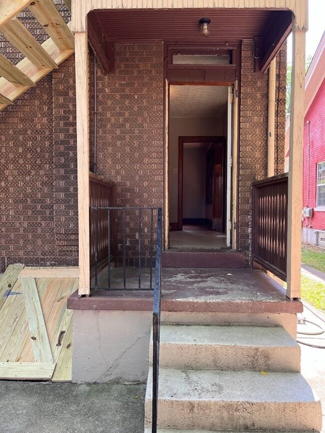 Building Photo - 2021 Scott St