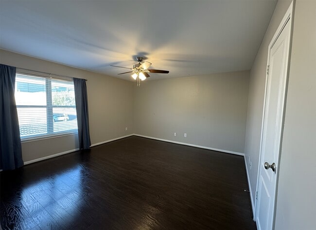 Building Photo - 845 Augusta Dr