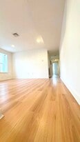Building Photo - 200 Stanbridge St
