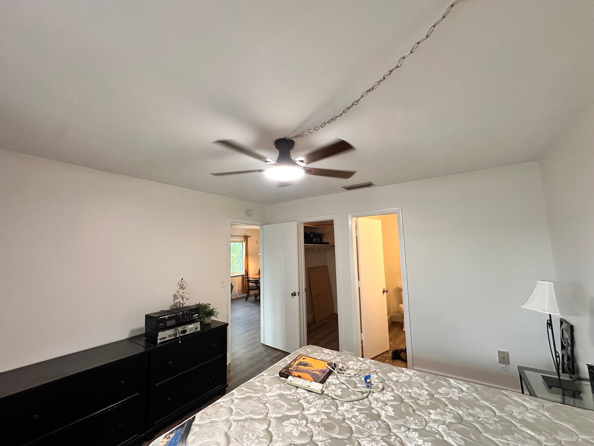 Building Photo - 535 Parkdale Mews