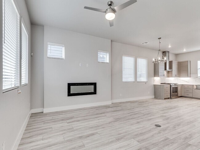 Building Photo - Beautiful New Construction Home in Edmond/...