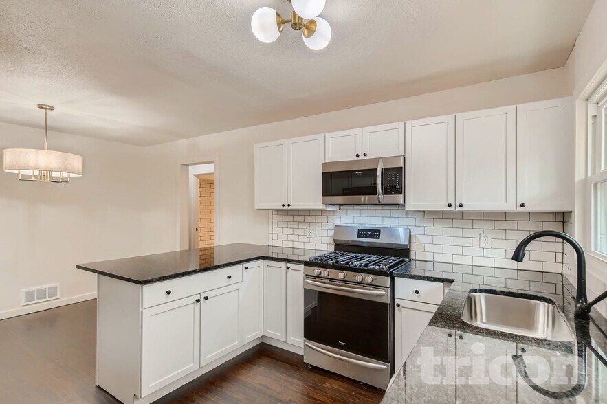 Building Photo - 7317 Clinton Ave