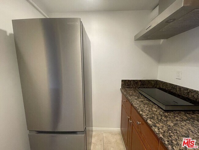 Building Photo - 4921 Kester Ave