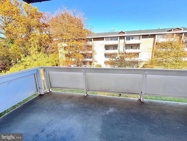 Building Photo - 546 Wilson Bridge Dr