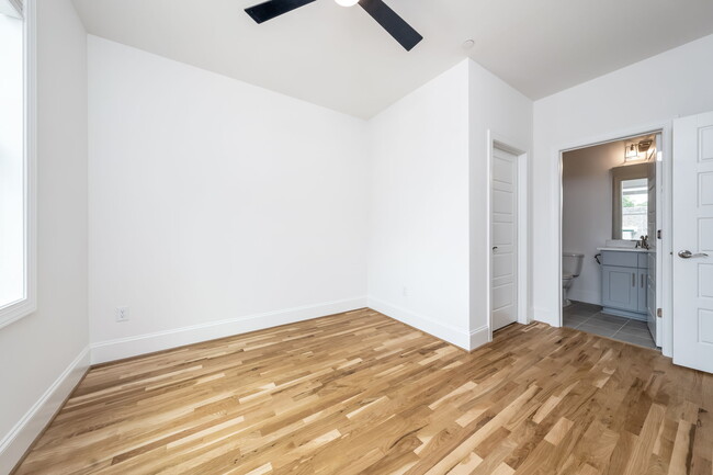 Building Photo - 3802 Sperry Ct