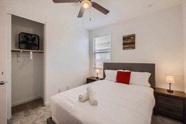 Building Photo - 9417 W Atlantis Wy