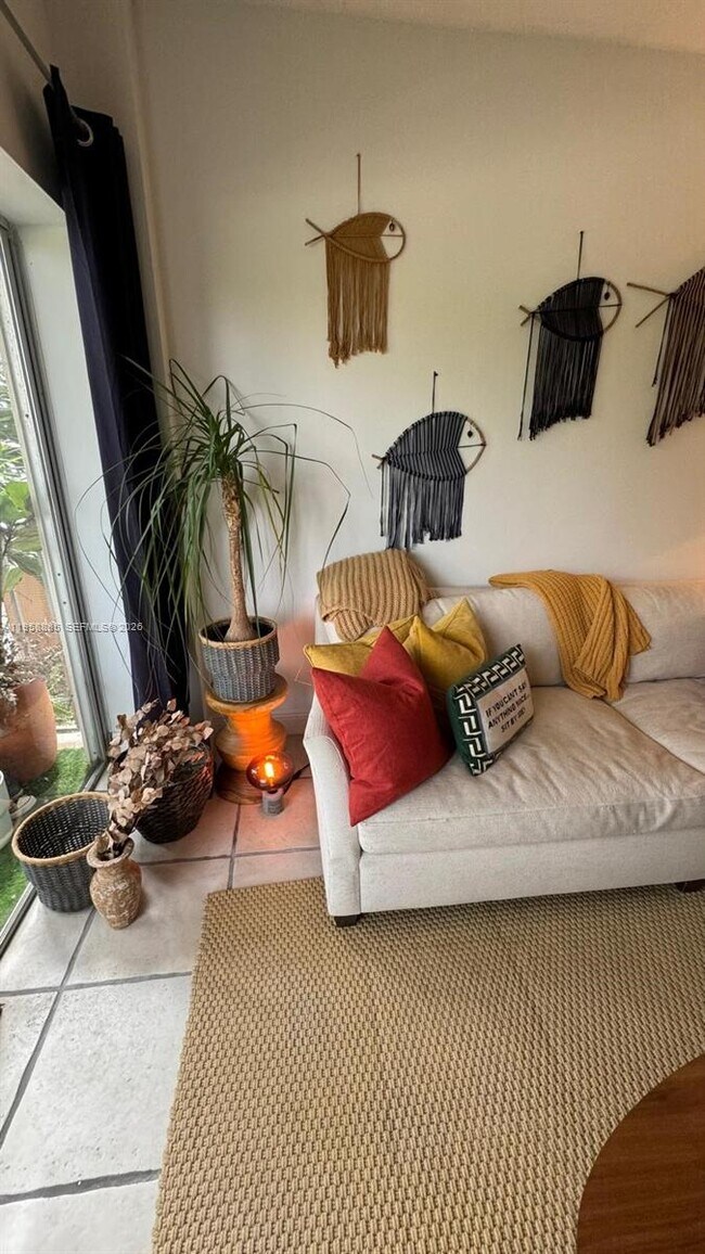 Building Photo - 880 NE 69th St