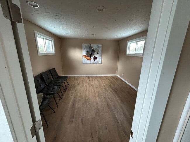 Building Photo - FOR RENT: Unfurnished Barndominium upstairs apartment, 1 bed, 1 bath with AC - Pet Friendly