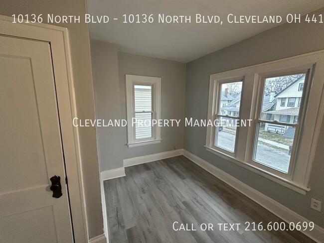 Building Photo - Newly Renovated Cleveland Duplex