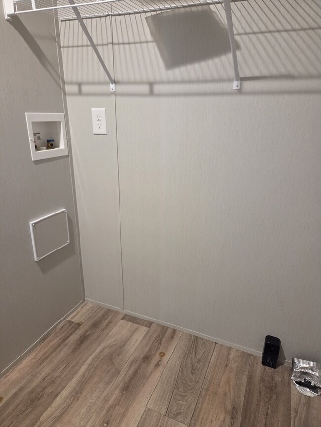 Building Photo - Lovely 3 Bedroom/2 Bath Single Wide in Madison