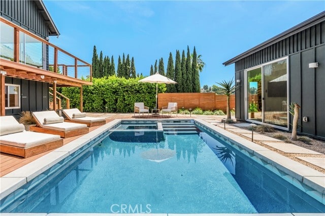 Building Photo - 2240 Ewing St