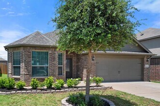 Building Photo - 4004 Millau Ln