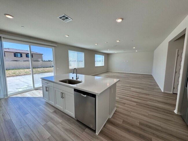 Building Photo - COMING SOON Brand new 4 bedroom Menifee Home with Solar included, now available for LEASE!