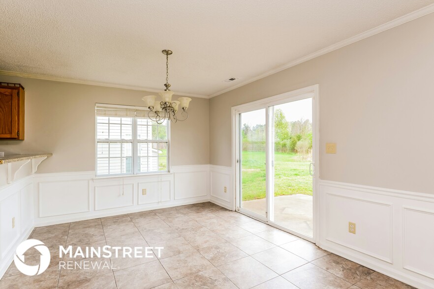 Building Photo - 5813 Bridgeway Dr