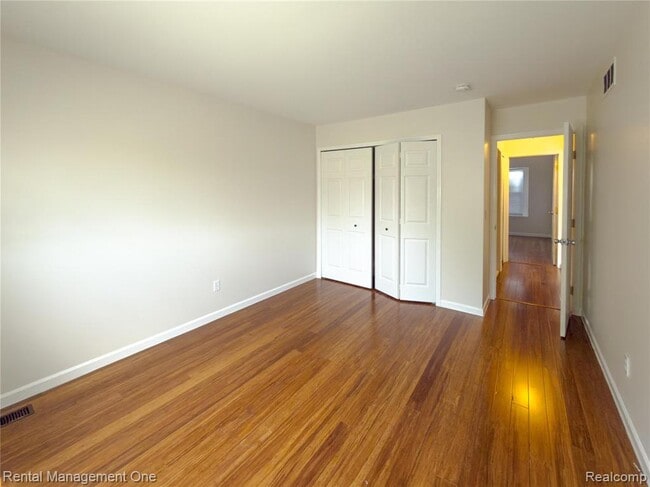 Building Photo - 11575 Lynhurst Dr