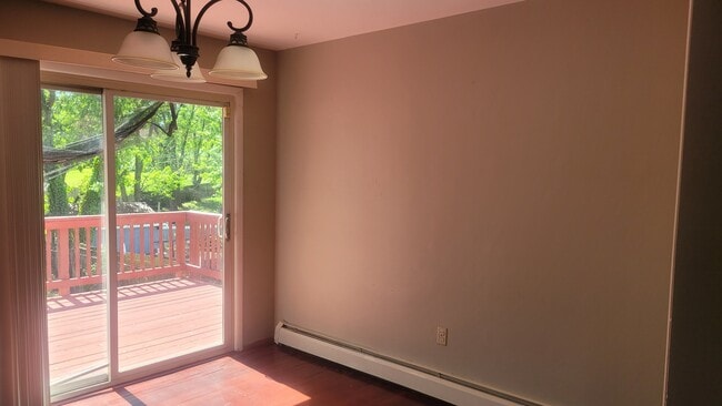 Building Photo - 3807 Danbury Ct