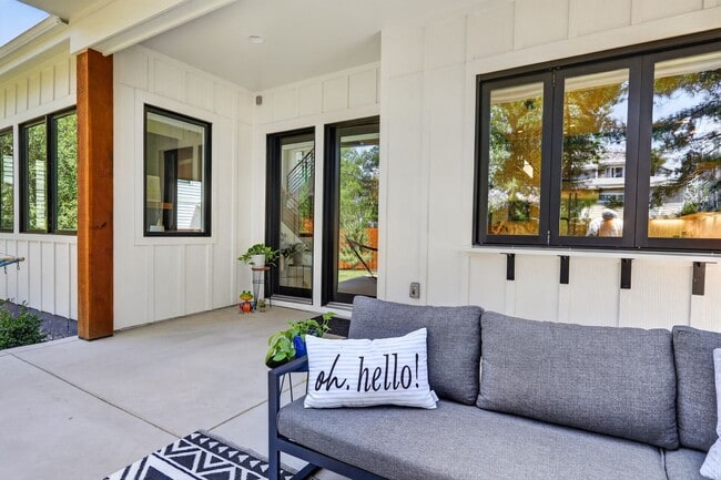 Building Photo - Boulder Living Perfected: Custom 4BR/4BA Modern Farmhouse Near Wonderland Lake