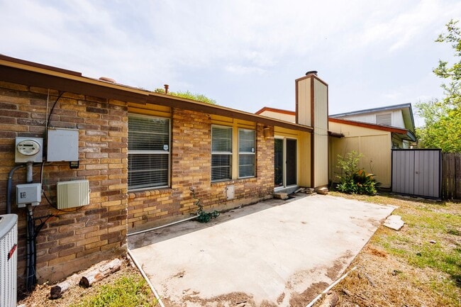 Building Photo - 11827 Gallery View St