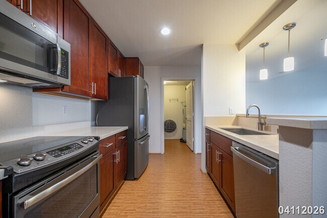 Building Photo - Ka Malanai @Kailua 3-bedroom 2-bath End Unit