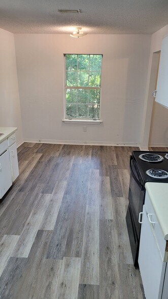 Building Photo - 2217 Boykin Blvd