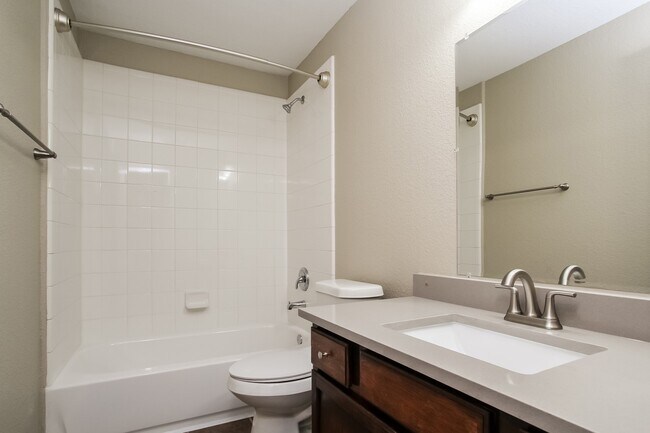 Building Photo - 21806 Catoosa Dr