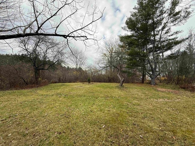 Building Photo - 4 Nelson Dr