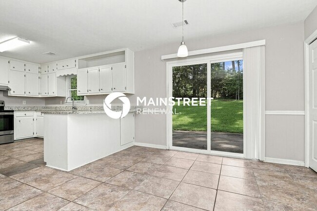 Building Photo - 3 Bedroom Pet-Friendly Home in Conyers, GA with Main Street Renewal