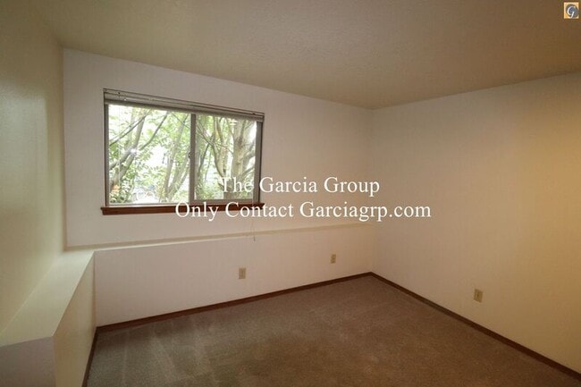 Building Photo - 6017 SW Karla Ct