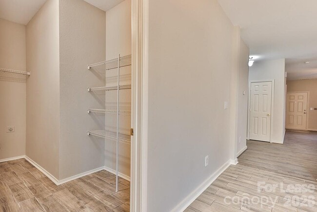 Building Photo - 8946 Chalkstone Rd