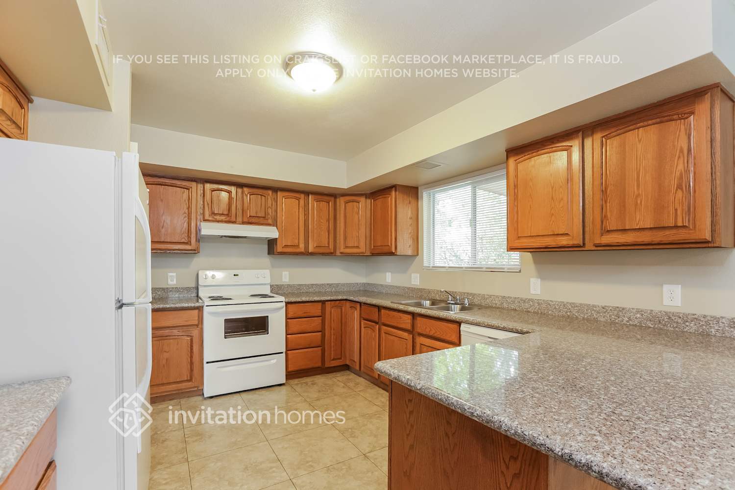 Building Photo - 4461 W Yorkshire Dr