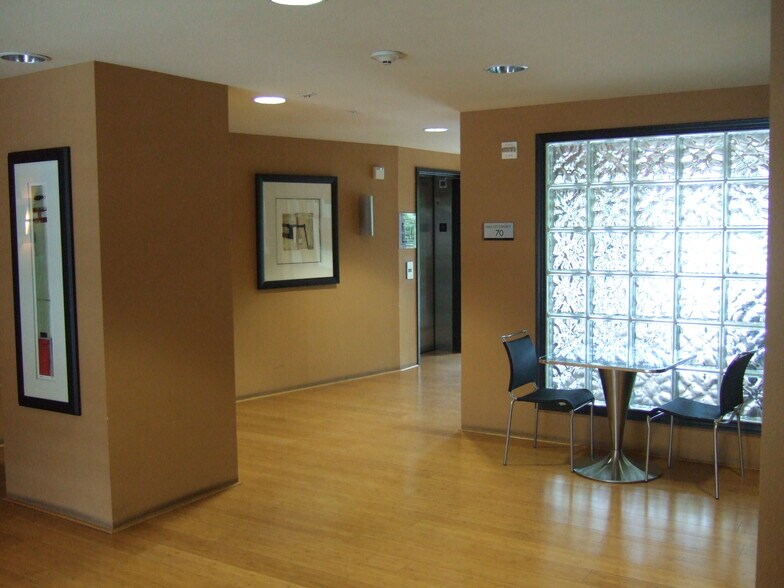 Common area - 1060 S 3rd St
