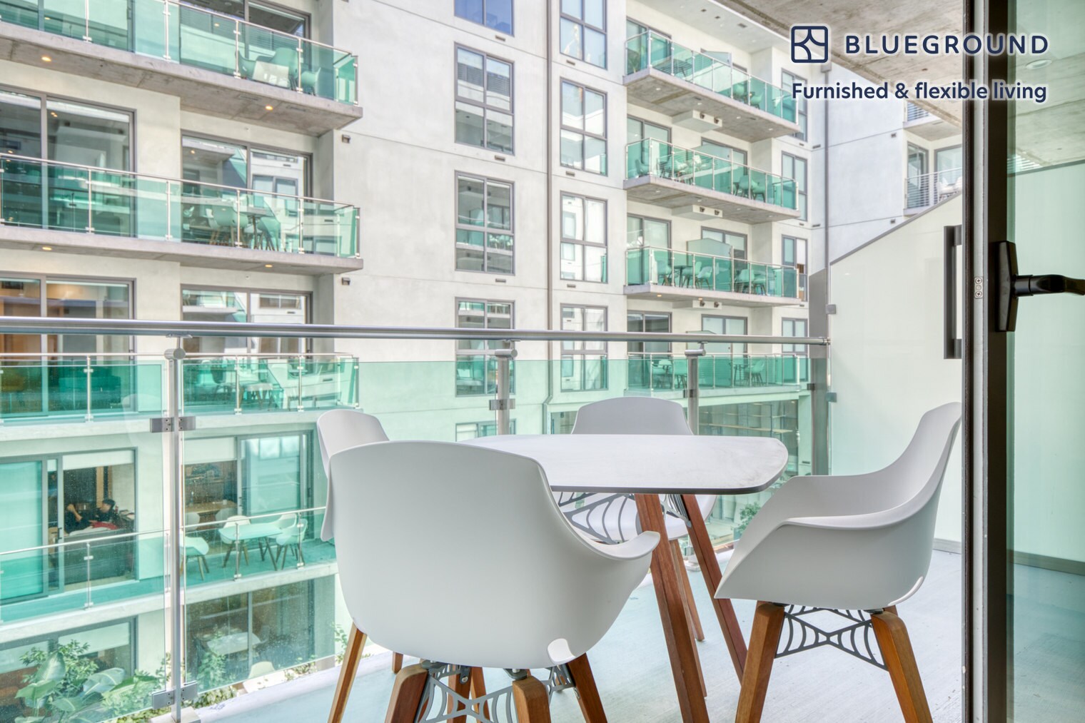 Building Photo - 1027 Wilshire Blvd